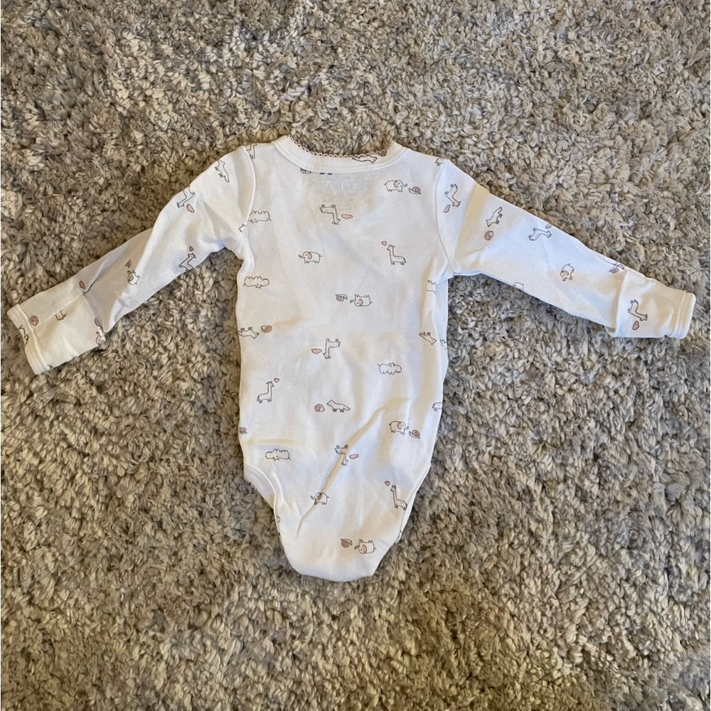 Carters NB Onesie - Picture 4 of 5